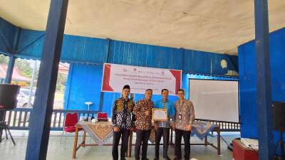 Dosen Prodi Manajemen Institut Az Zuhra Gelar Pengabdian Kepada Masyarakat di Desa Pancuran Gading, Tapung, Kabupaten Kampar, Kolaborasi dengan Bursa Efek Indonesia.