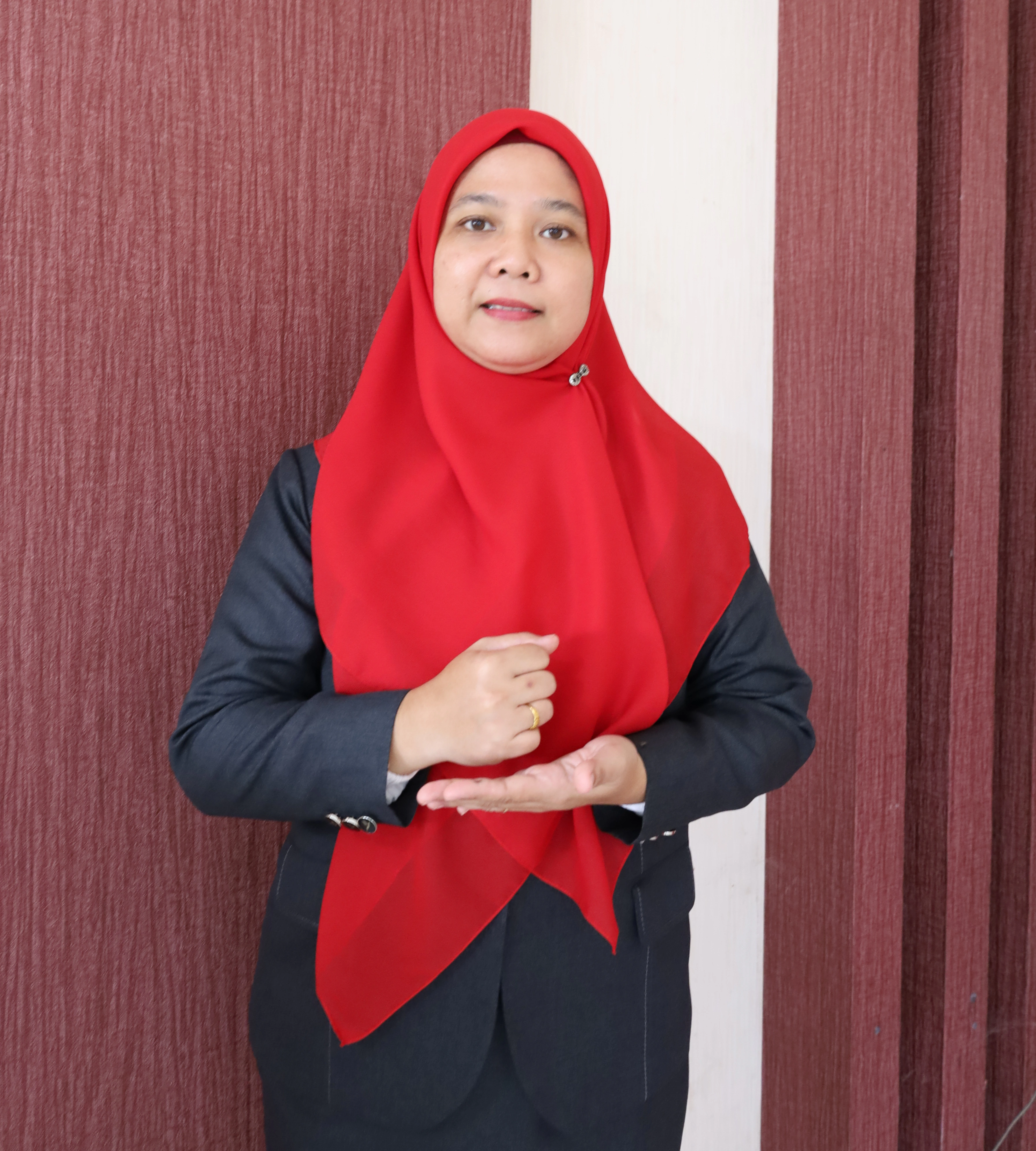 Rise Karmilia, S.H., M.Hum., Ph.D