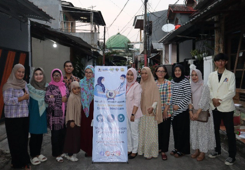 Dosen Politeknik Kesehatan Genesis Medicare Melakukan Pemberdayaan Ekoenzim dan Teknologi Tepat Guna