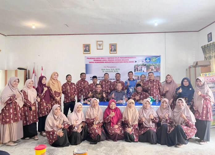 Kolaborasi Kampus dan Sekolah, UPP Gelar Pelatihan Integrasi Media Pembelajaran Berbasis Kearifan Lokal di SMAN 3 Rambah Hilir