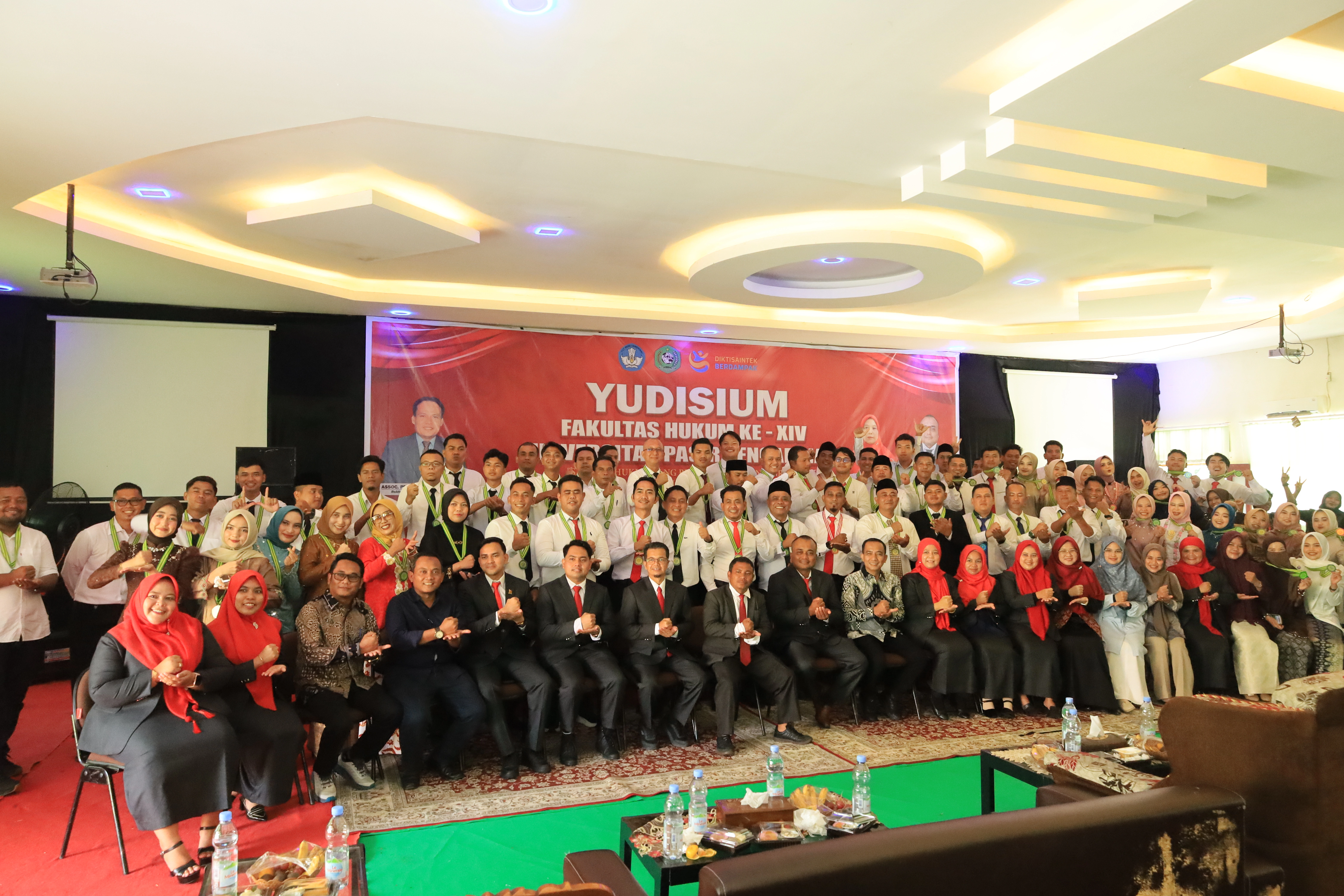 Yudisium Fakultas Hukum ke-XIV Universitas Pasir Pengaraian Berlangsung Khidmat dan Penuh Makna