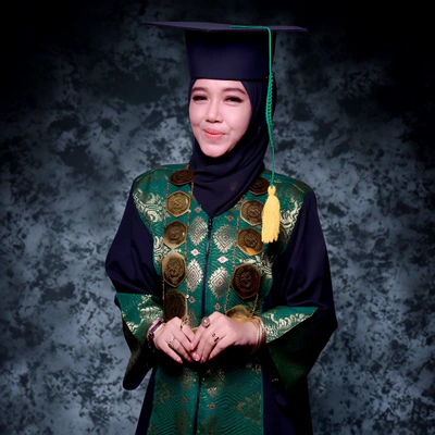 Assoc. Prof. Dr. Pipit Rahayu, M.Pd.